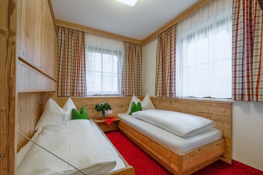Pension Haus Am Dorfplatz Flachau Ngoại thất bức ảnh