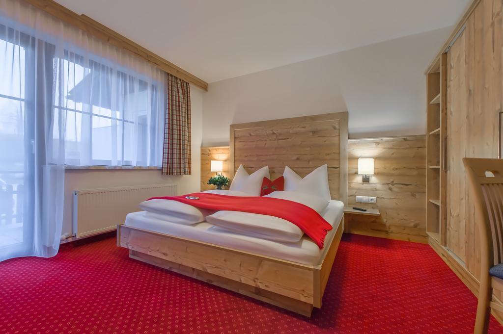 Pension Haus Am Dorfplatz Flachau Phòng bức ảnh