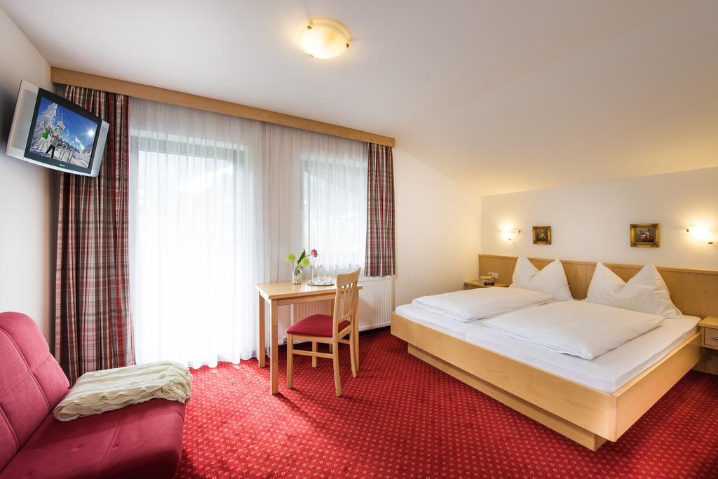 Pension Haus Am Dorfplatz Flachau Ngoại thất bức ảnh